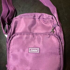 The Foldie Sling bag PURPLE/FUCHSIA